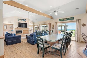 Dining - Favorite Place: Oceanfront, Private Pool, Spa (Nags Head)