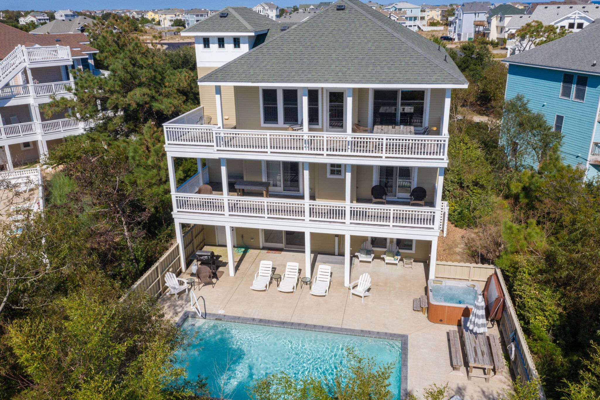 FINALLY: Private Pool, Hot Tub, Elevator