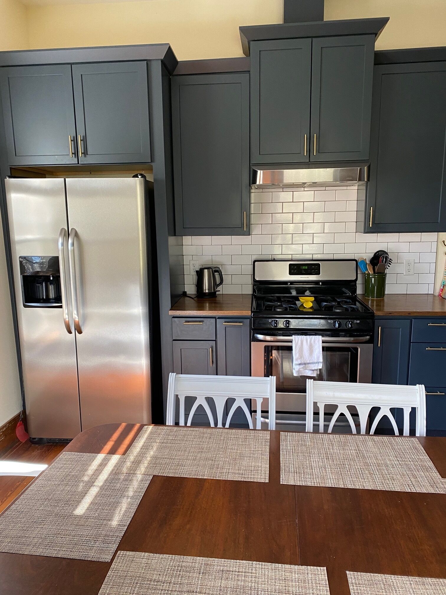 with lake access 1 min away!