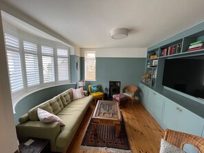 Smart TV - Charming Coastal Retreat near Margate OldTown with garden and parking (Margate)