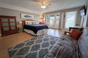 Iron/ironing board, internet, bed sheets