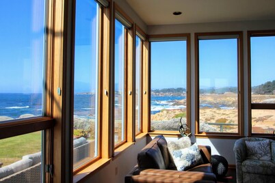 New as a Rental - Breakers Point - Situated on its Own Private Peninsula!