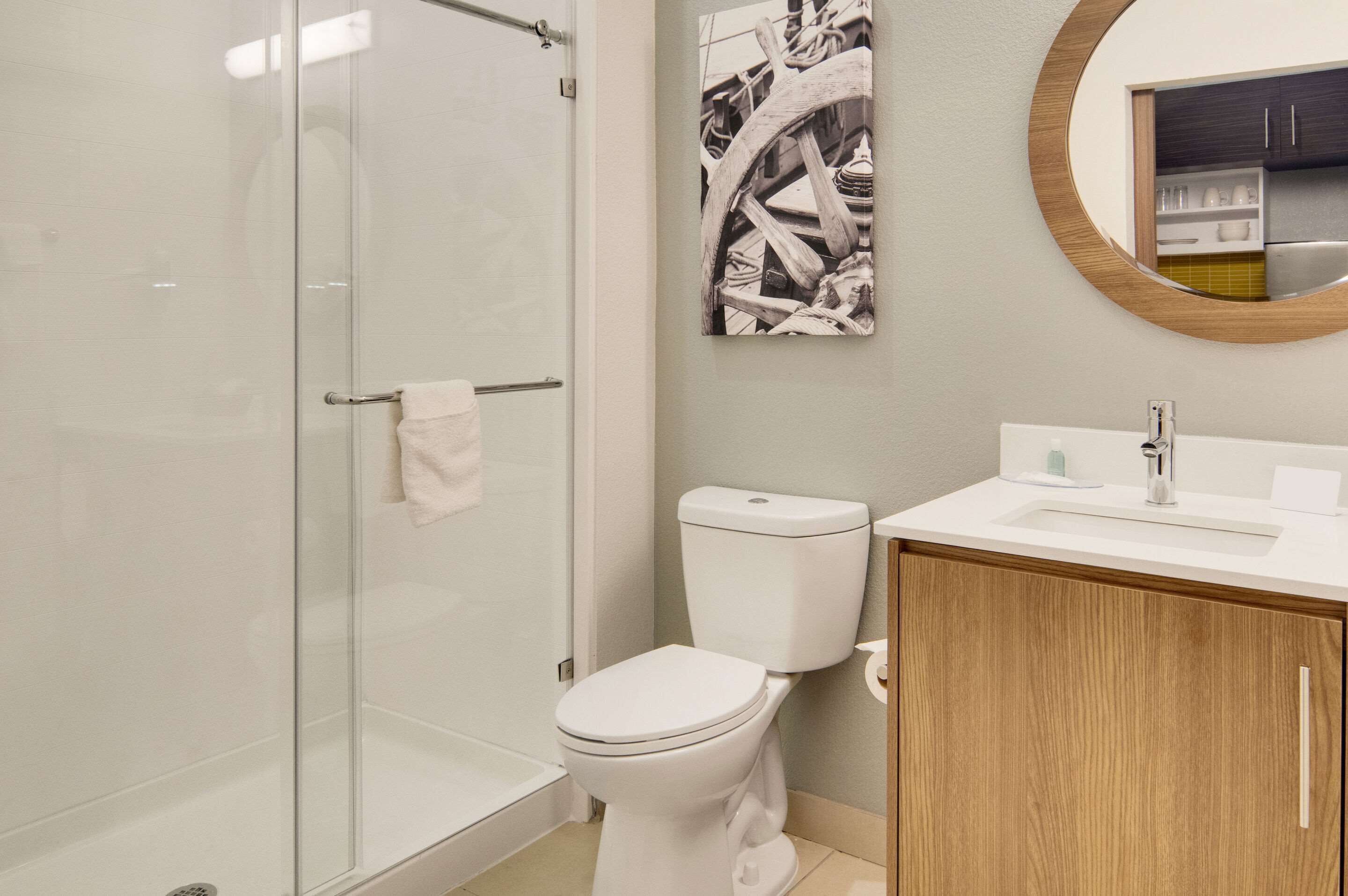 1 bedroom, minibar, free wifi, bed sheets