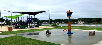 3 Mile Hideaway-Minutes to Holden Beach