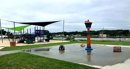 3 Mile Hideaway-Minutes to Holden Beach