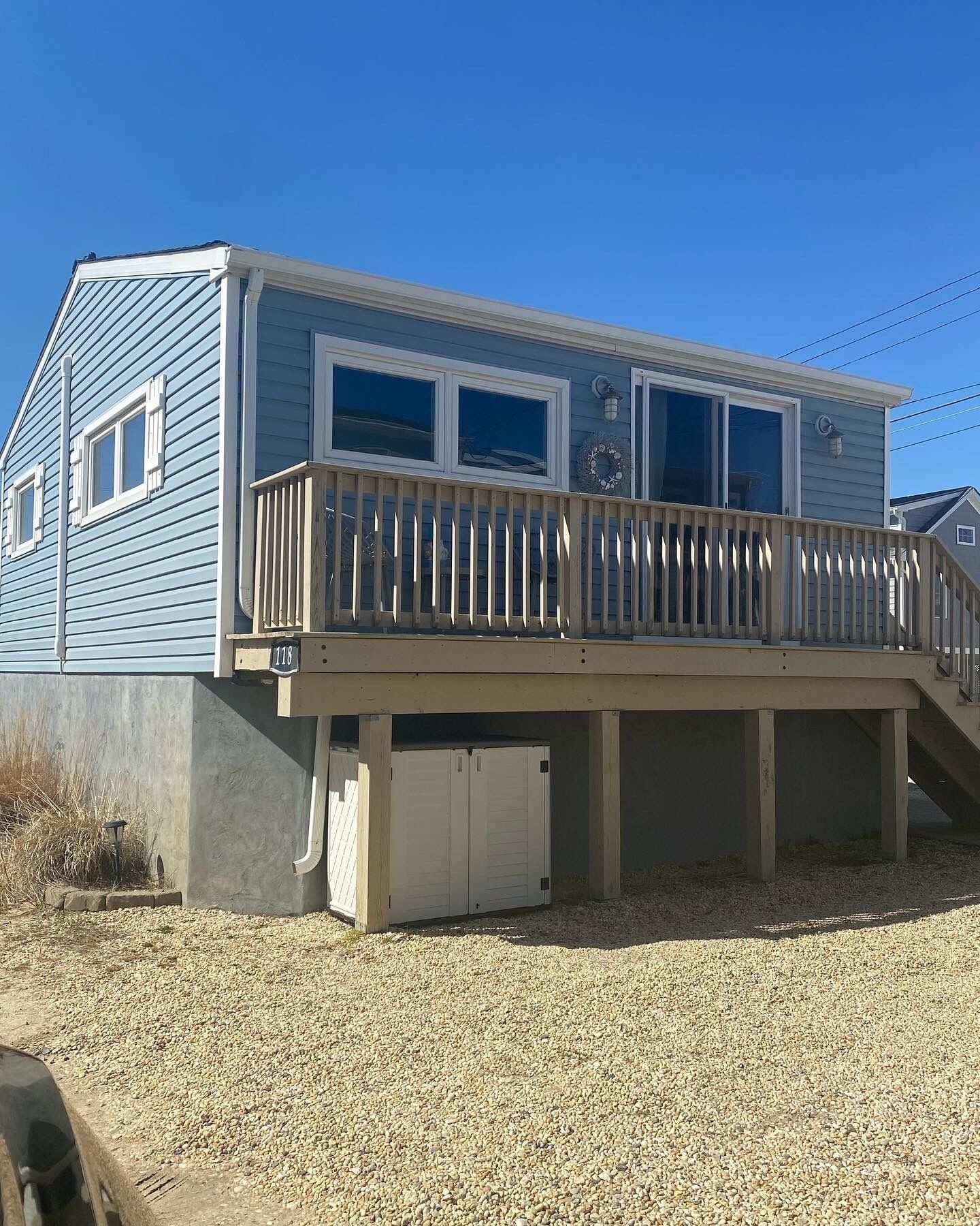 Cheerful newly renovated 2 bd Beach Cottage in OBIII, Free parking