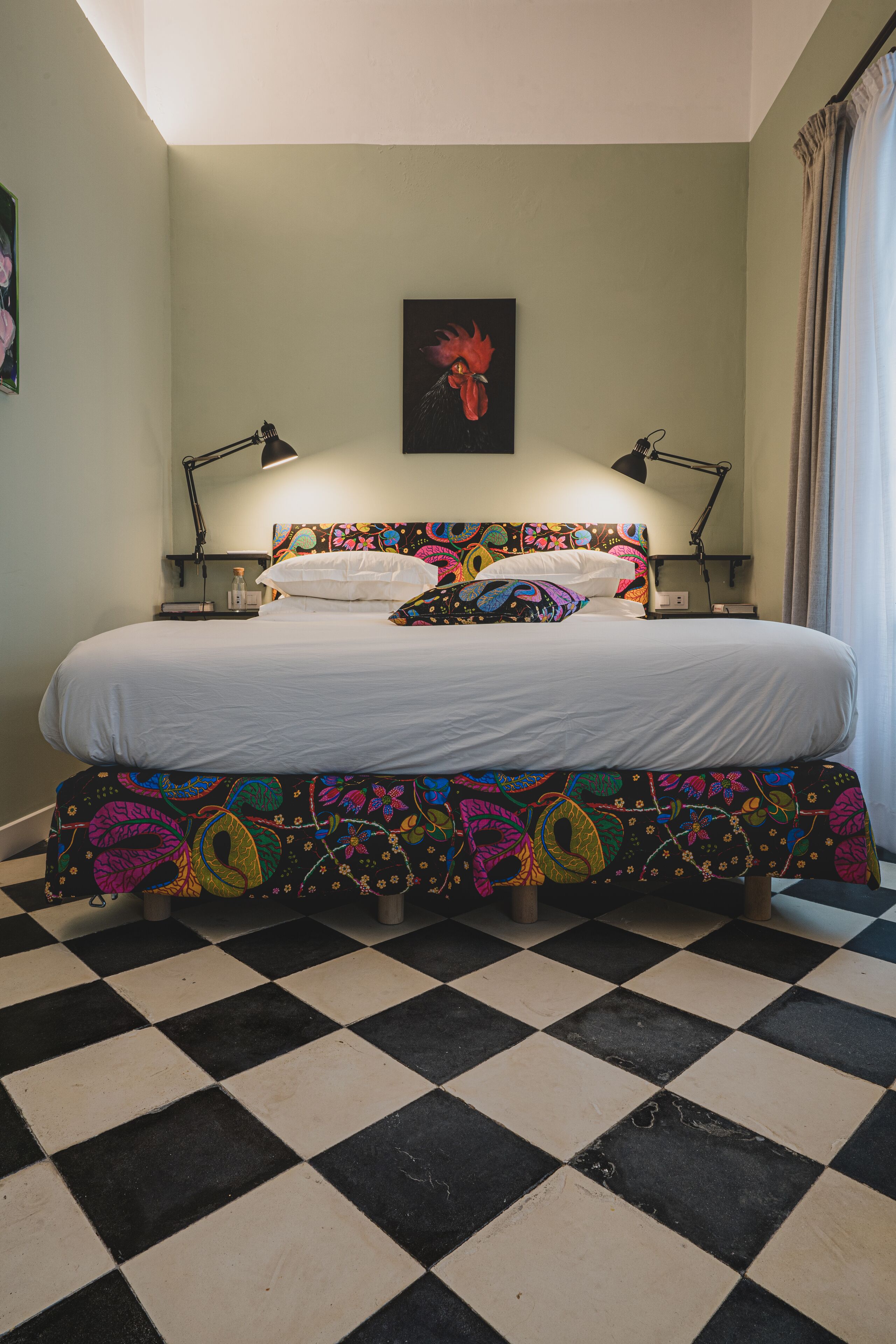 EXQUISITE BOUTIQUE HOTEL