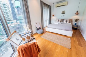 2 bedrooms, iron/ironing board, free WiFi