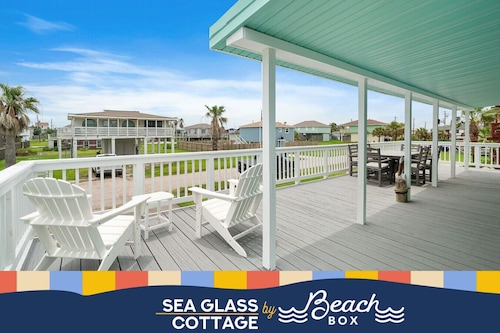 Beach Bungalow with Large Deck, Steps to Beach