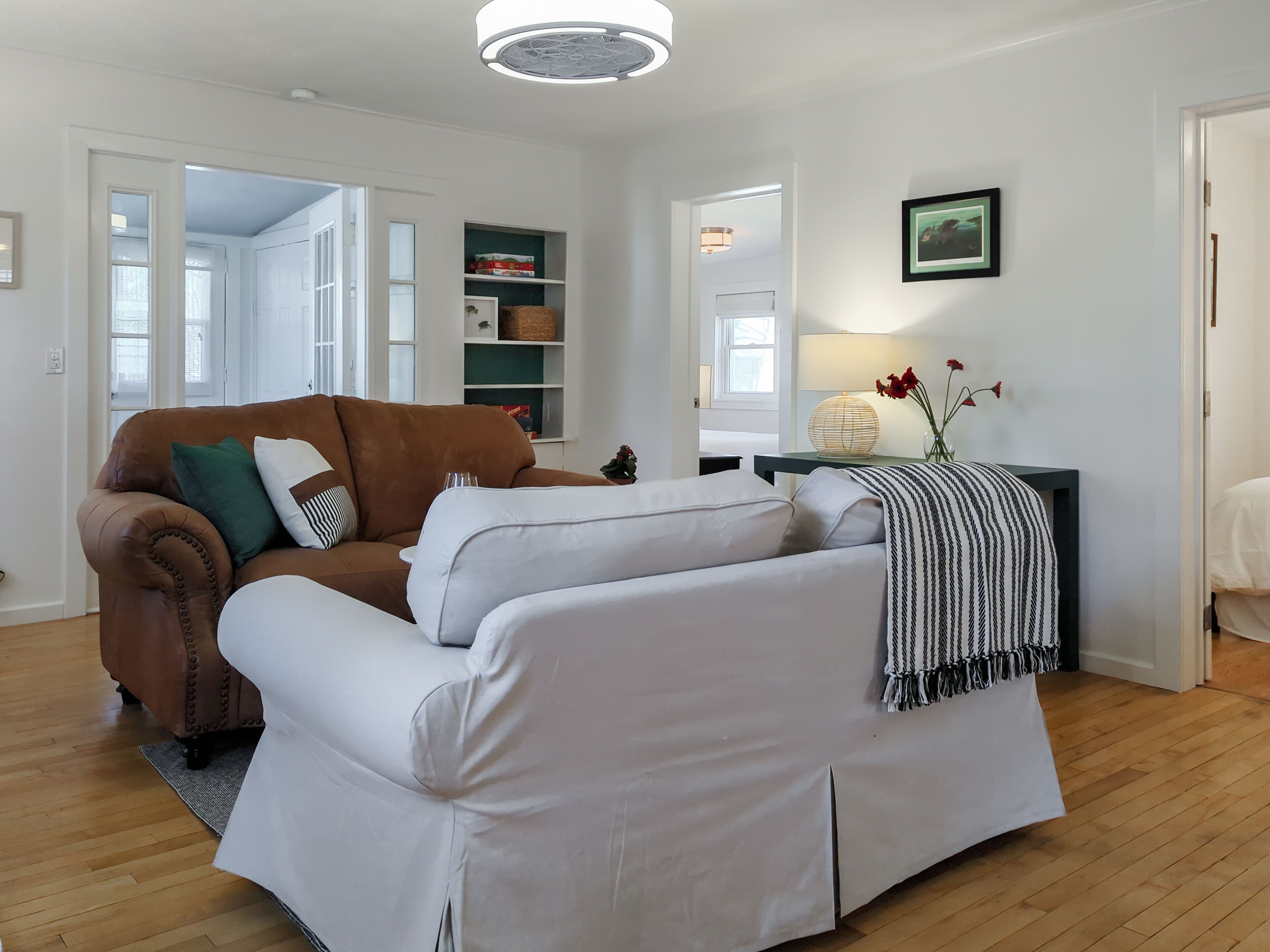 BLUEGILL COTTAGE l Swim, Kayak, S'mores! l Spring Lake, Mi. Vacation Rental