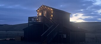 The Bunkhouse Farm Stay near Madison River!