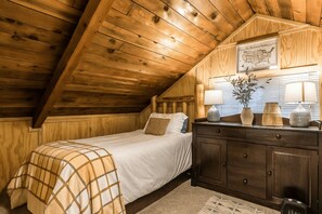 3 chambres, fer et planche à repasser, Wi-Fi gratuit, draps fournis