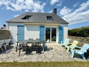 Outdoor dining - Maison vue sur mer à Deux pas de la Plage Pour 7 Personnes à Louer Pour les Vacances (ARZON)