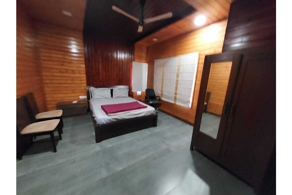 Woods Villa Retreat - Suite 04