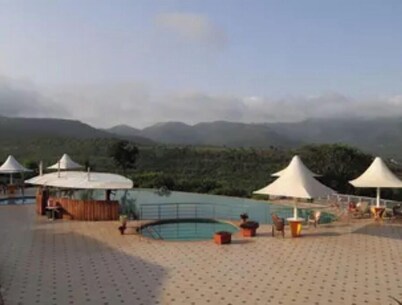 Woods Villa Retreat - Suite 04