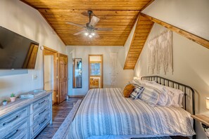 3 chambres, fer et planche à repasser, Wi-Fi gratuit, draps fournis