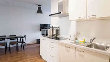 Refrigerador, microondas, parrilla de estufa y lavavajillas
