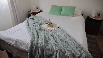 Căn hộ (Two Bedroom Apartment with Terrace) | 2 phòng ngủ, nôi/giường cho trẻ sơ sinh (phụ phí)