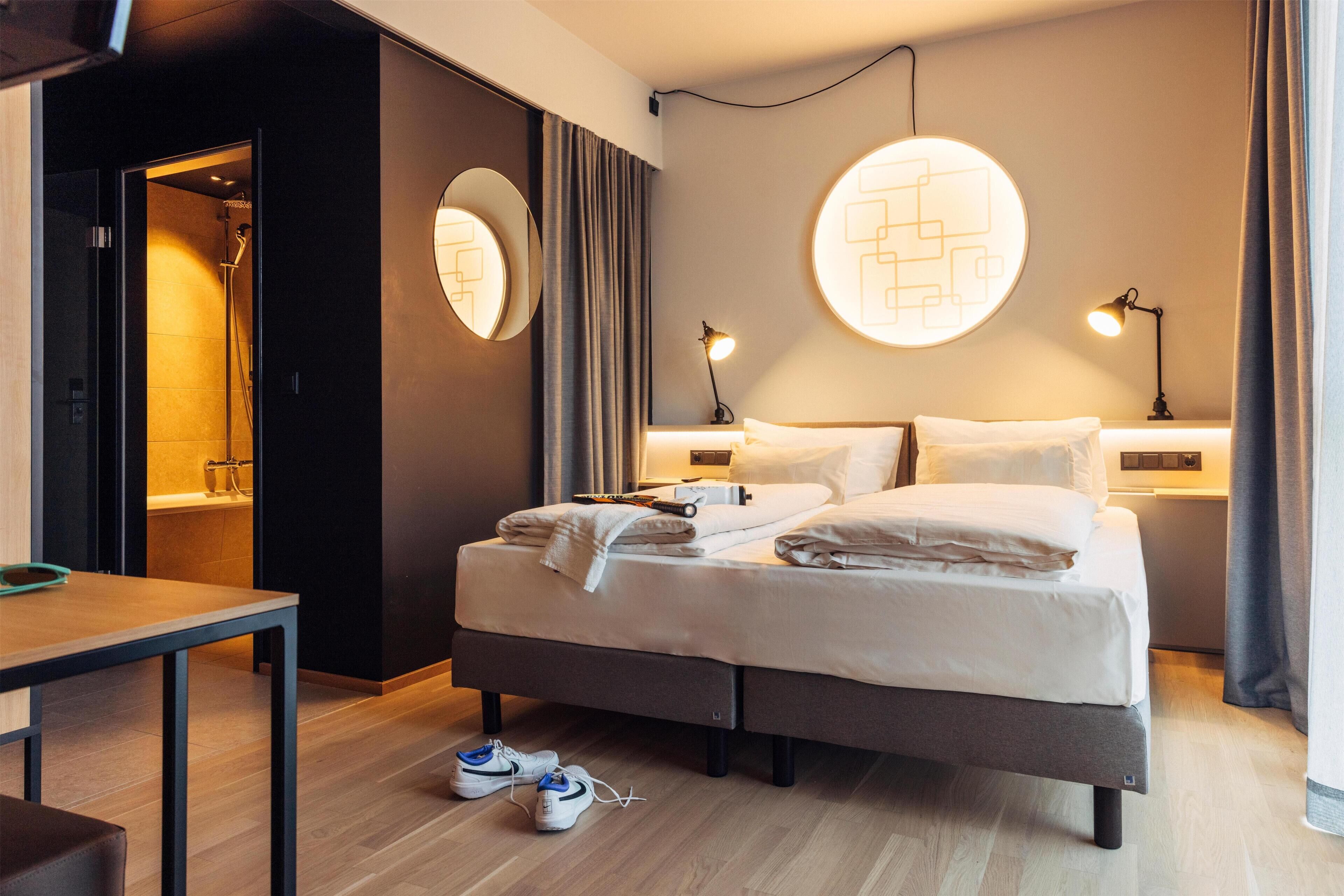 Premium bedding, in-room safe, desk, blackout curtains