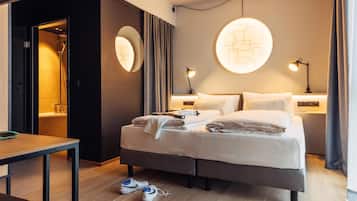 1 bedroom, premium bedding, in-room safe, desk
