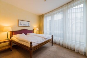 1 bedroom, desk, iron/ironing board, WiFi - Superior Apartment in Berlin Mitte (Berlin)