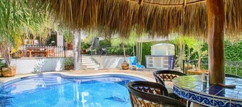 Villa Delfin: Golden Zone 3BR with Private Pool