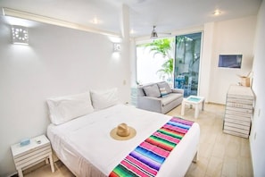 1 chambre, fer et planche à repasser, Wi-Fi, literie fournie