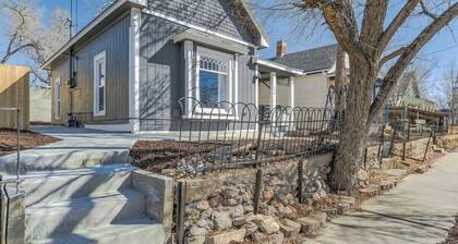 Station 130! Cozy Downtown Home w/ Fire Pit