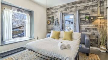 1 bedroom, iron/ironing board, travel crib, WiFi