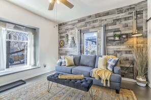 TV - Station 130! Cozy Downtown Home w/ Fire Pit (Colorado Springs)