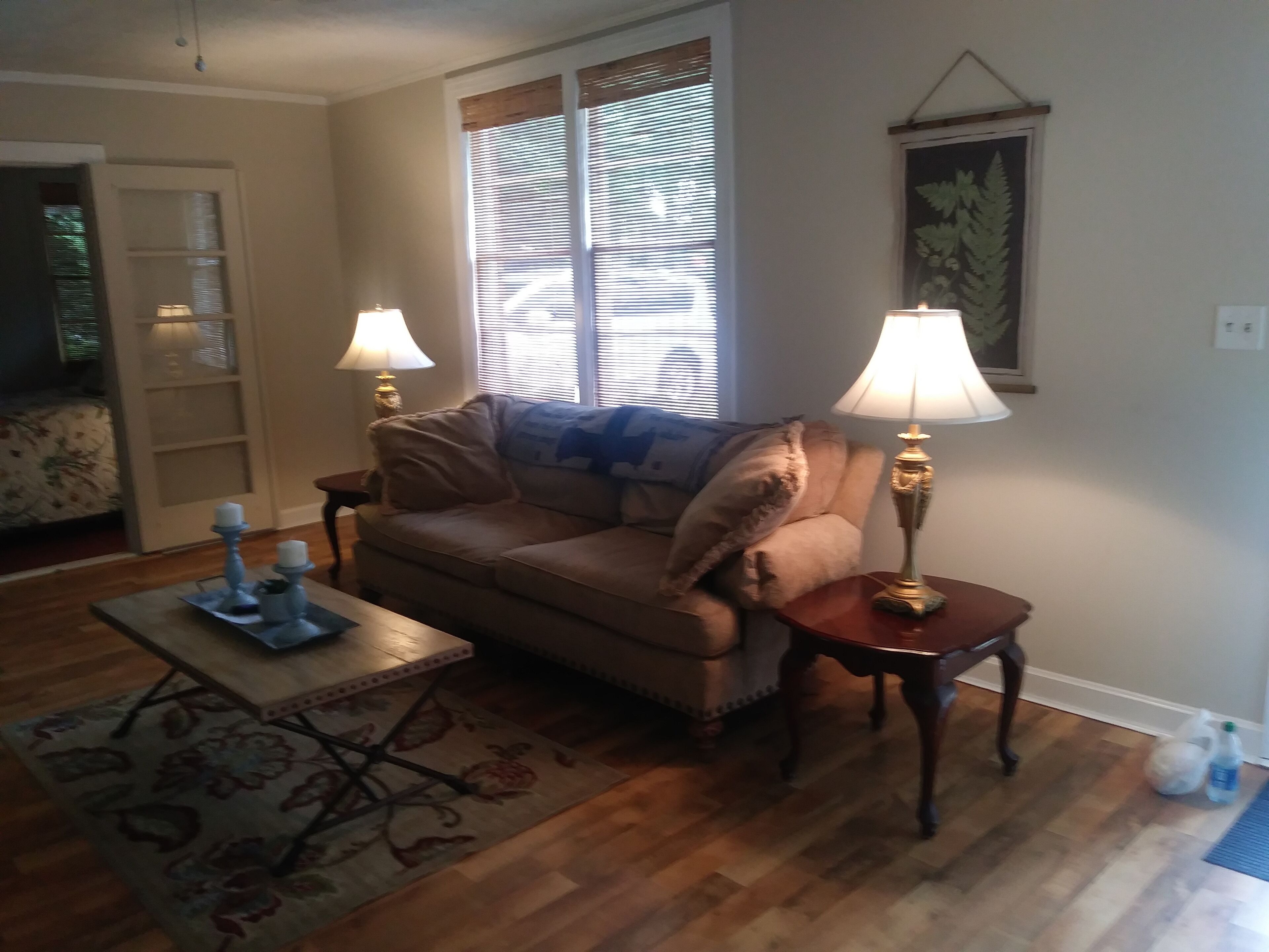 1 mile from Hospital and shopping