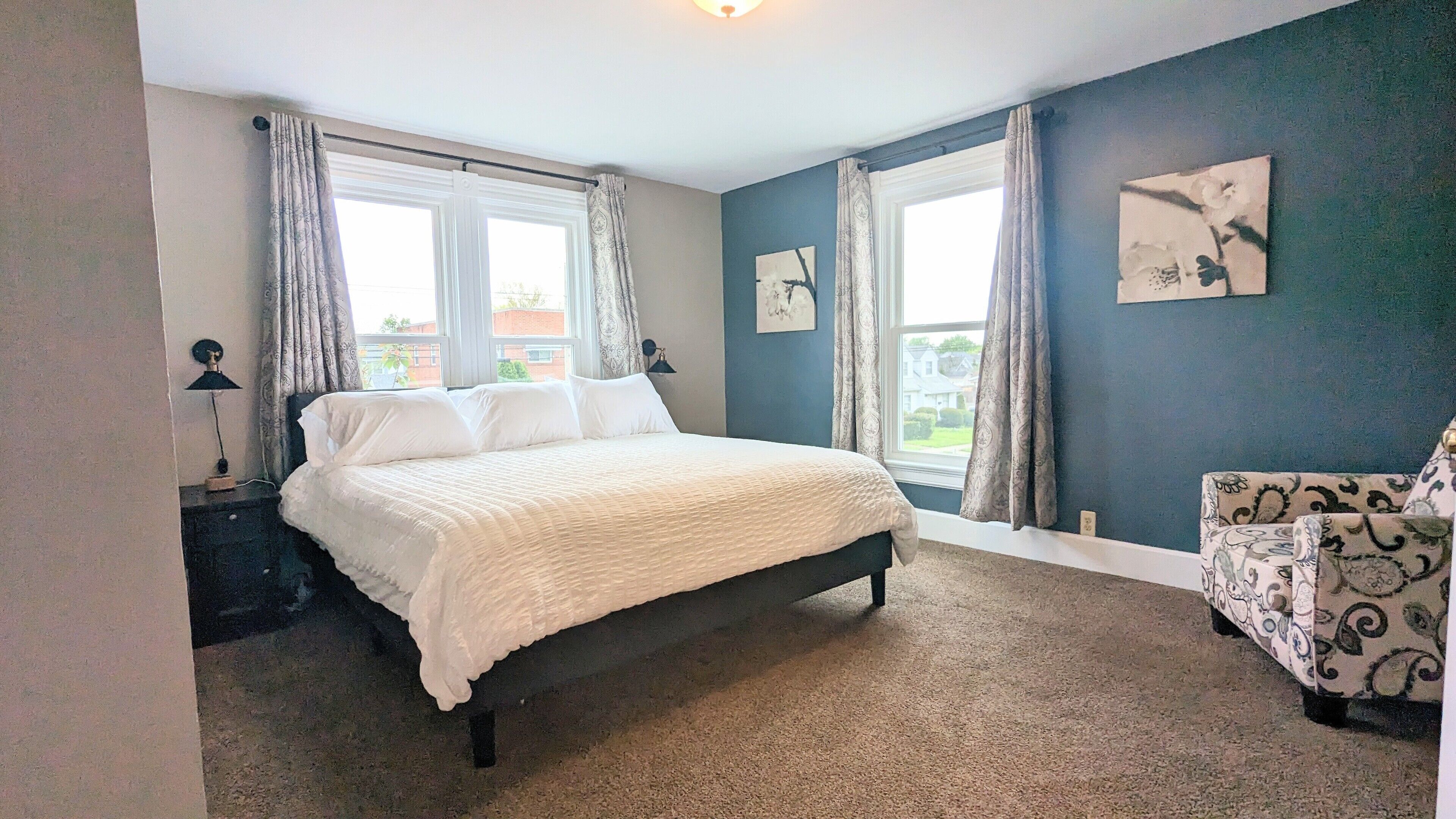 Close to Miami, Downtown, Spooky nook