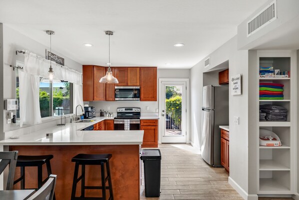 Microwave, oven, stovetop, dishwasher