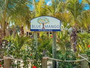 Exterior detail - BLUE MANGO: Tropical Seclusion Steps from the Beach (Captiva)