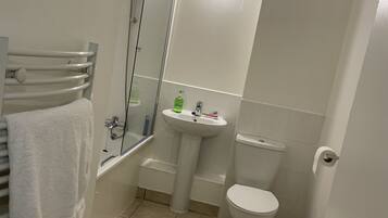 Apartment, 1 Queen Bed | Bathroom | Shower, towels