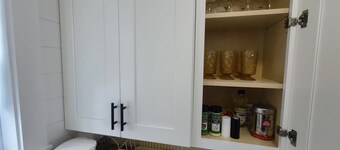 Updated 2 BD cottage. 10 min walk to Pier & Beach sleeps 5