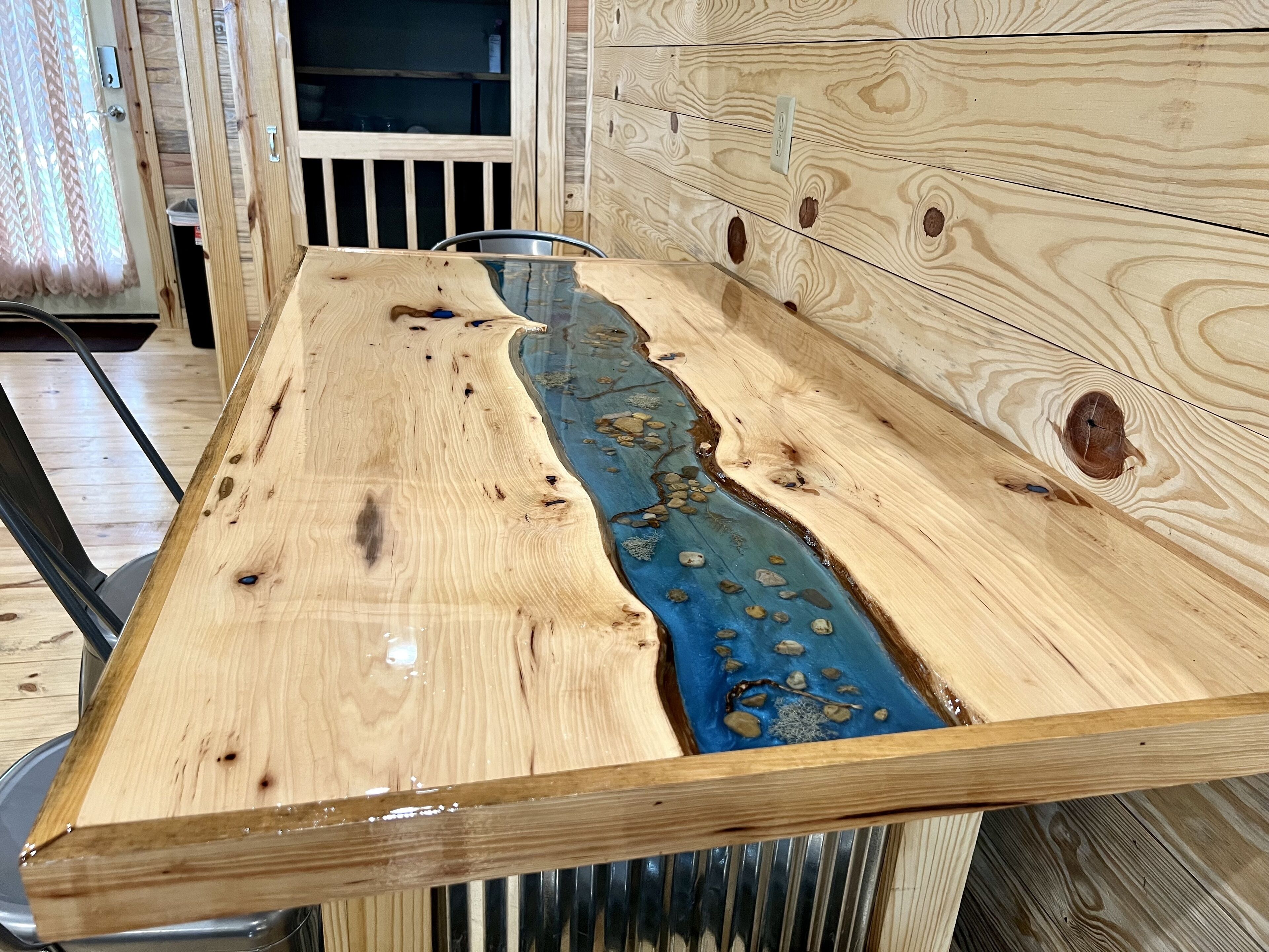 Sunset Valley 3779 AR-87