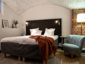 Grand Apartment | Premium bedding, individually decorated, individually furnished - Bob W Helsinki Katajanokka (Helsinki)