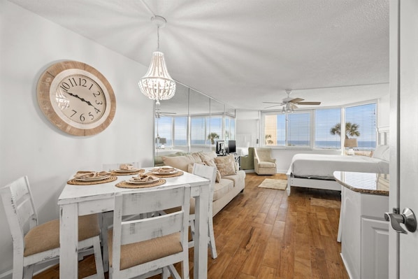 Condo (Top Of The Gulf 213) | Exterior