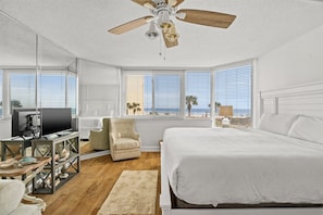 Condo (Top Of The Gulf 213) | Exterior