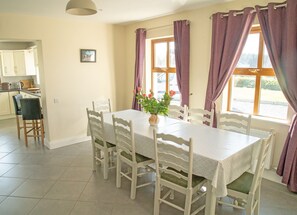 In-room dining - Malachys Rest Dingle (Dingle)