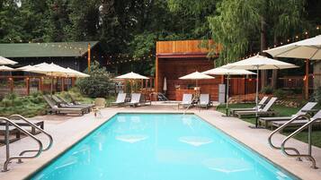 Seasonal outdoor pool
