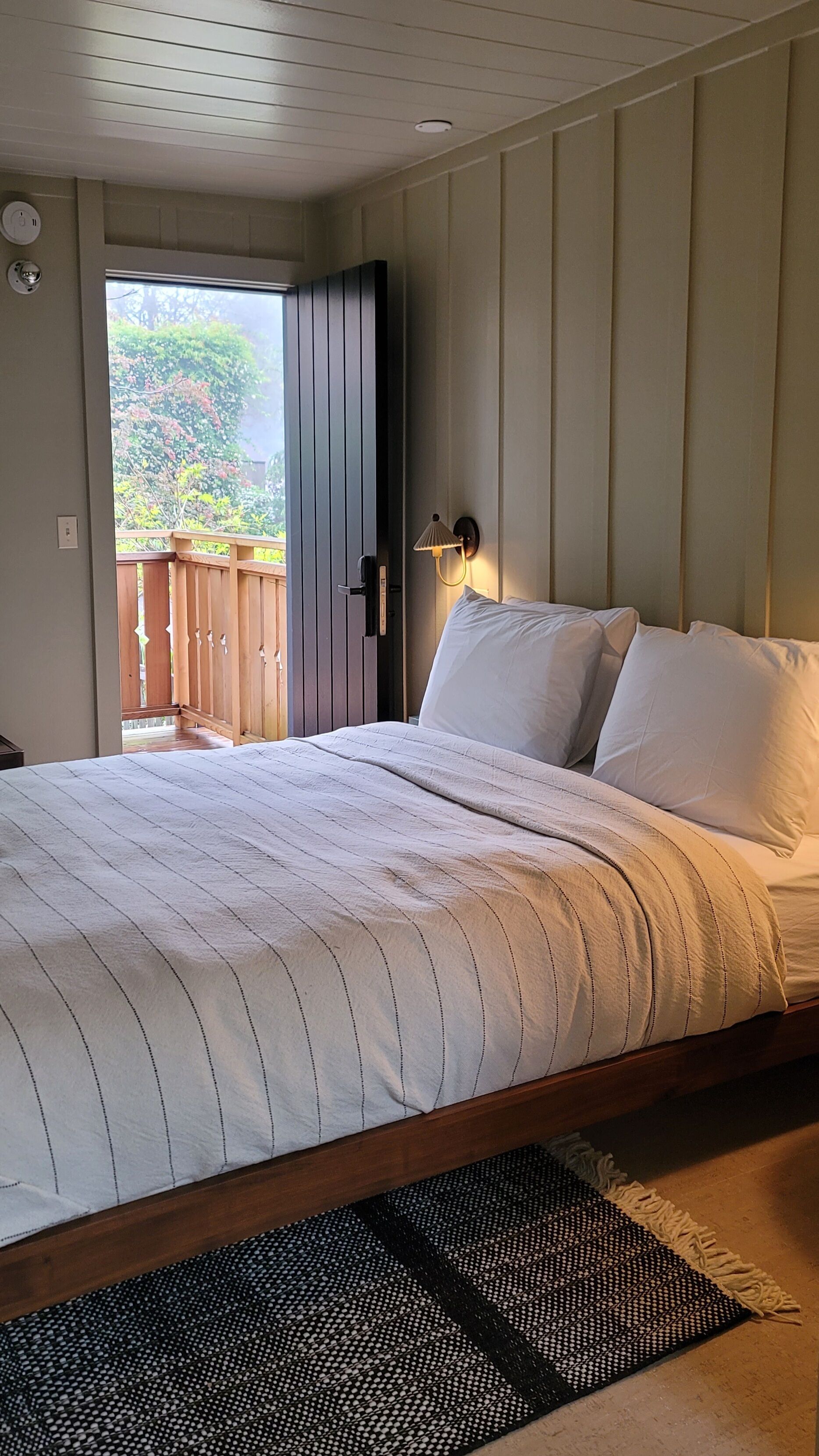 Frette Italian sheets, premium bedding, down duvets, memory-foam beds