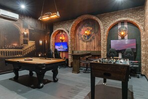 Spielezimmer