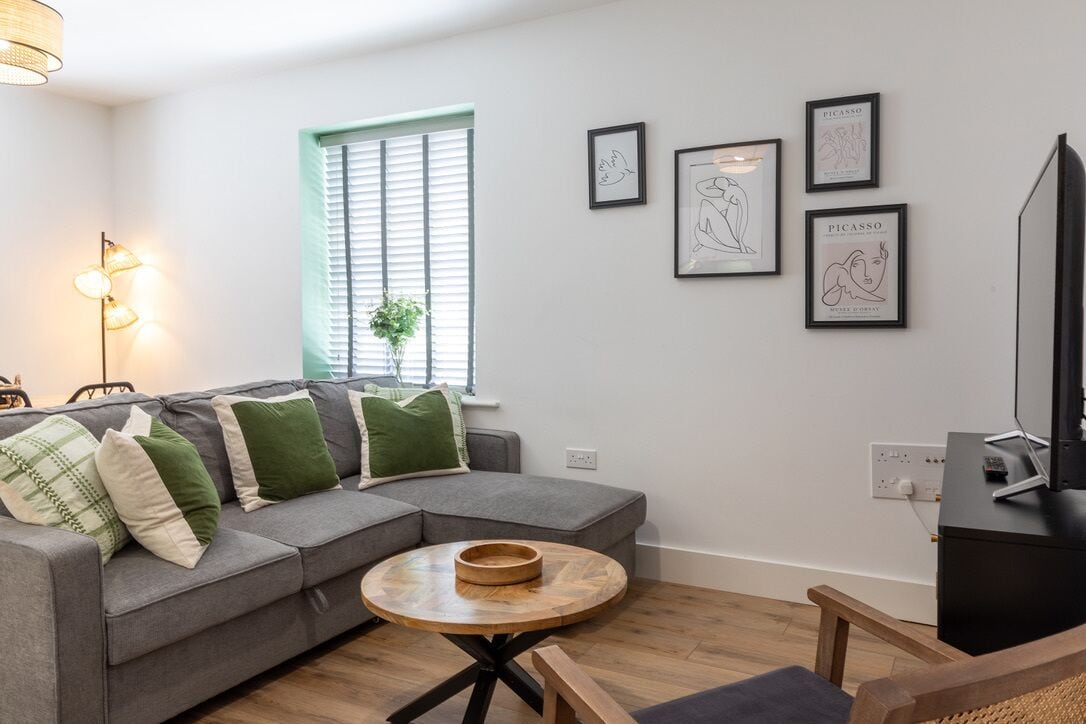 Lägenhet Design - privat badrum - utsikt mot innergården | Lounge
