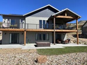 Exterior - Mountain retreat - close to 3 ski resorts! (Eden)