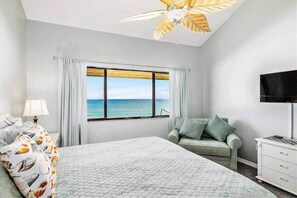 2 habitaciones, caja de seguridad en la habitación y escritorio 