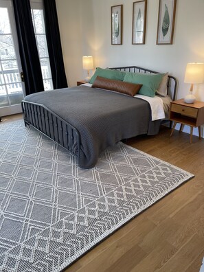 3 Schlafzimmer, Schreibtisch, Bügeleisen/Bügelbrett, kostenloses WLAN