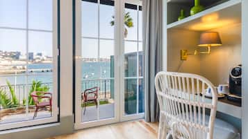 Habitación Deluxe, Terraza, vista al mar | Terraza o patio