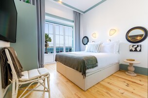 Ropa de cama hipoalergénica y minibar 